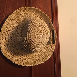 Brand new with tags still in stores straw bucket hat from H&M